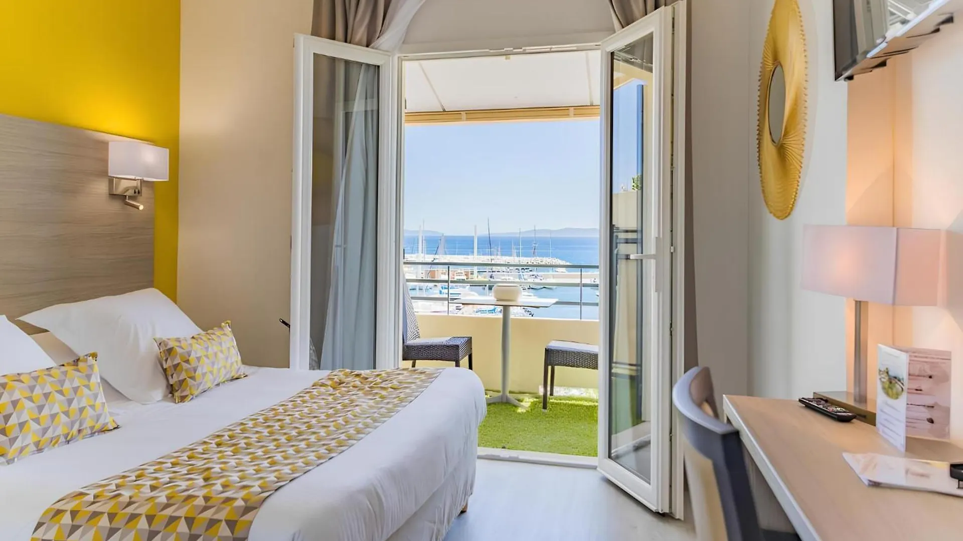 Hotel Le Rabelais Le Lavandou
