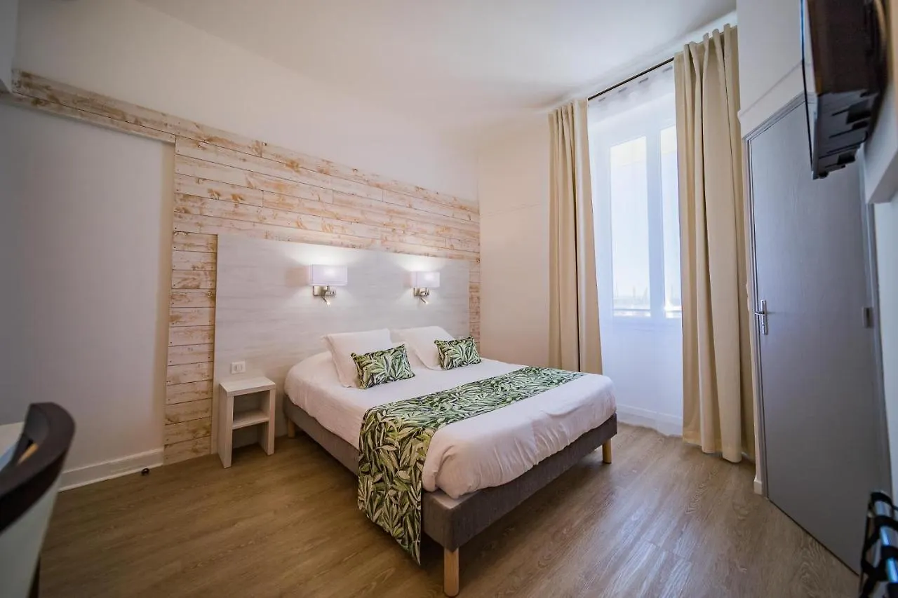Hotel Le Rabelais Le Lavandou Francia