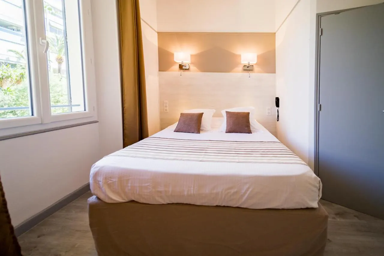 Hotel Le Rabelais Le Lavandou